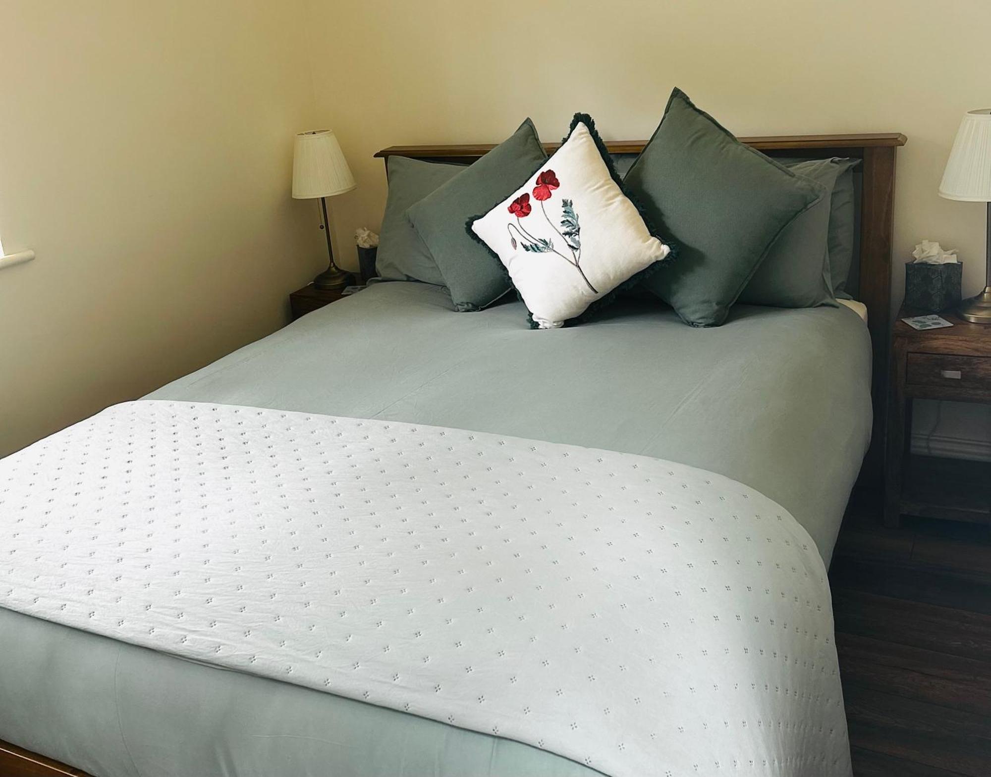 Oranhill Lodge Guesthouse Oranmore Eksteriør bilde