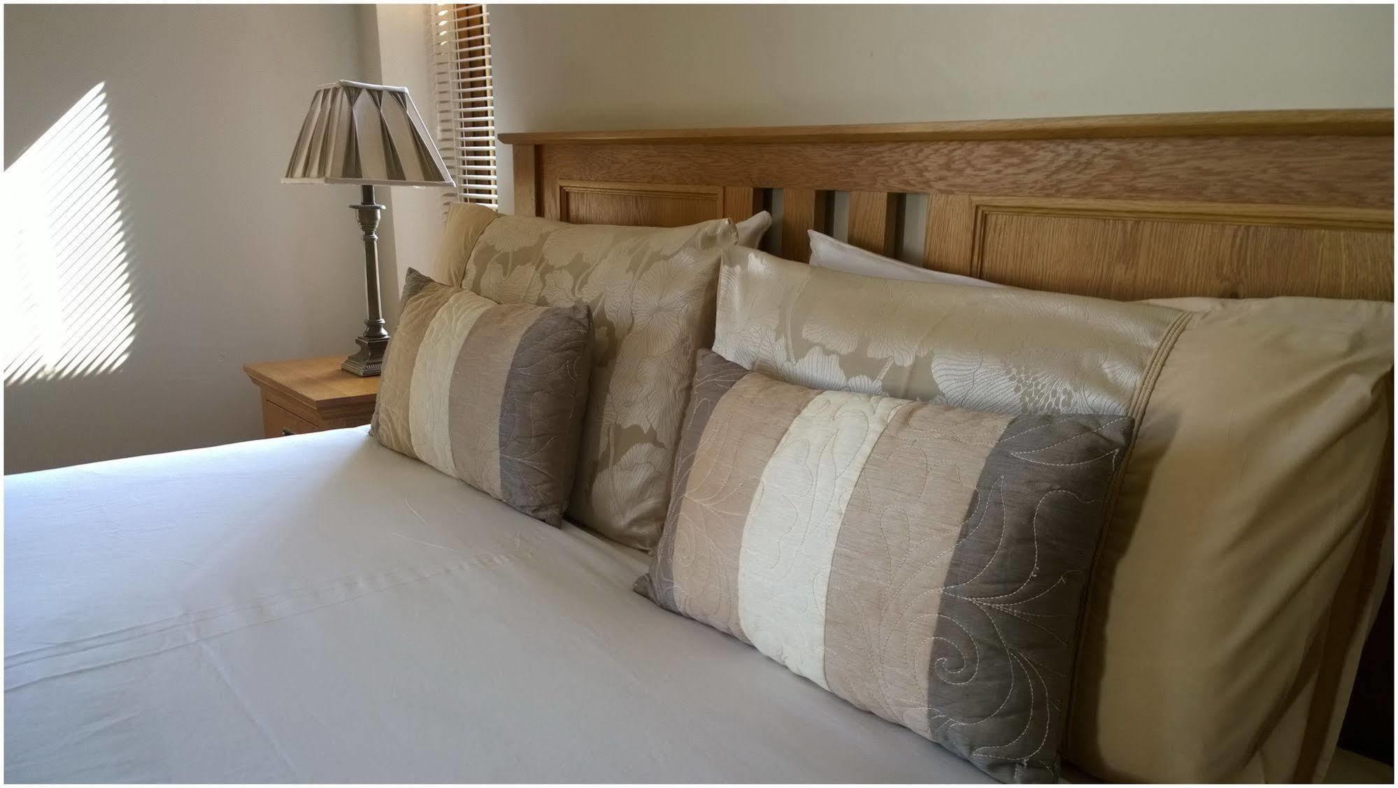 Oranhill Lodge Guesthouse Oranmore Eksteriør bilde