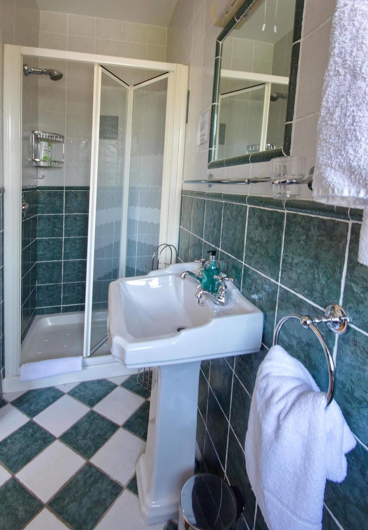 Oranhill Lodge Guesthouse Oranmore Eksteriør bilde