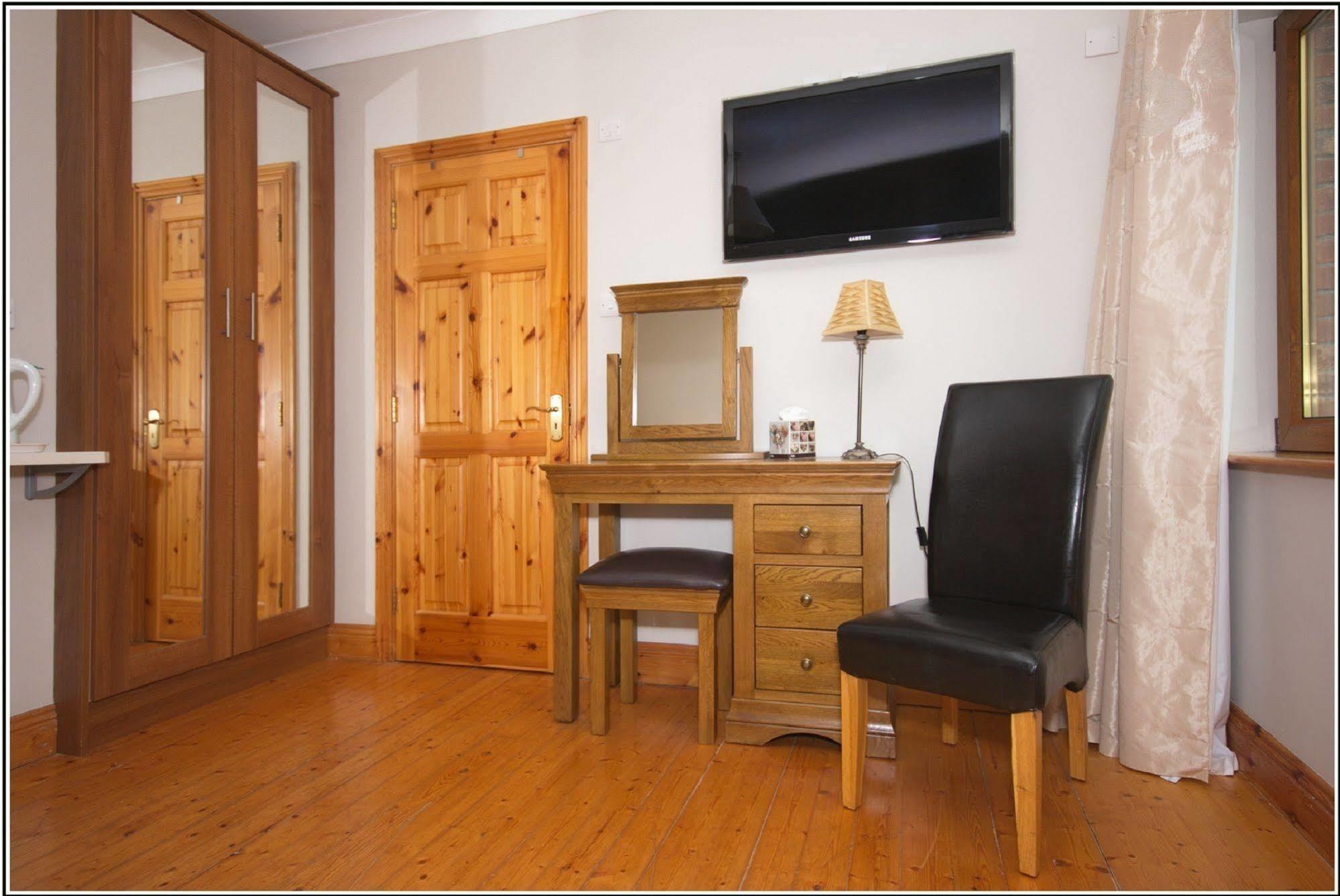 Oranhill Lodge Guesthouse Oranmore Eksteriør bilde